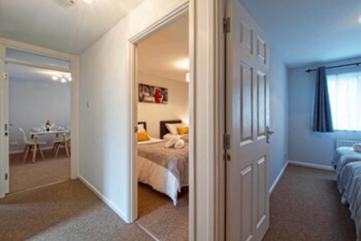 Room 11 of 17