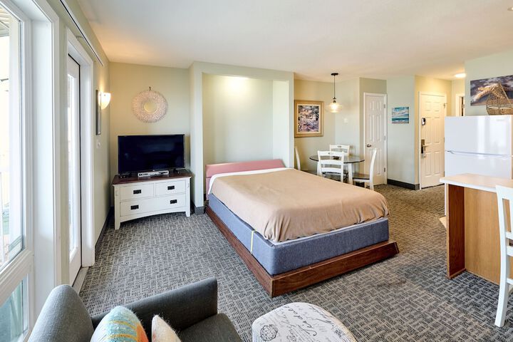 Room 137 of 198