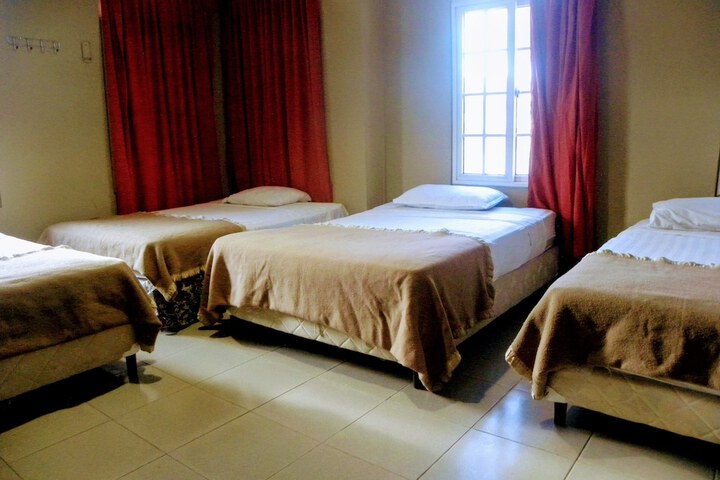 Room 13 of 30