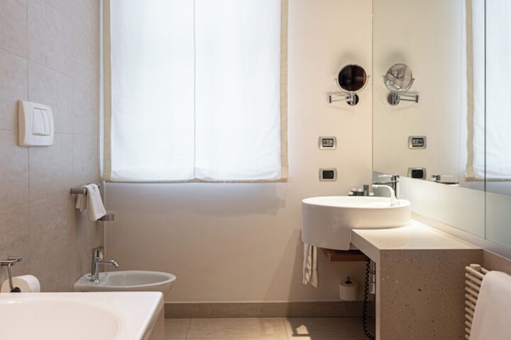 Room 14 of 40