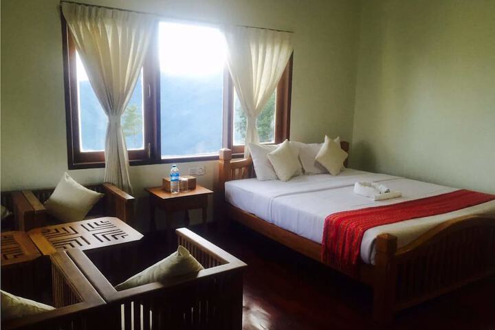Room 9 of 36