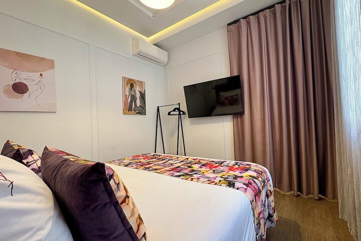 Room 49 of 83