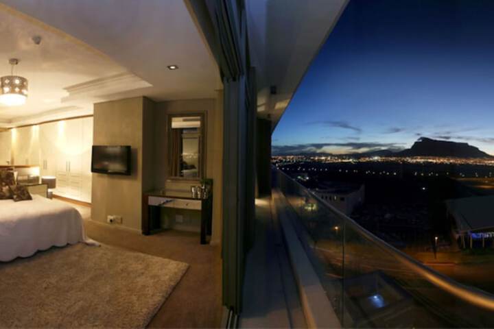 Room 55 of 132