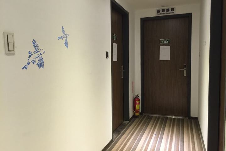 Ballroom/Hall 85 of 92
