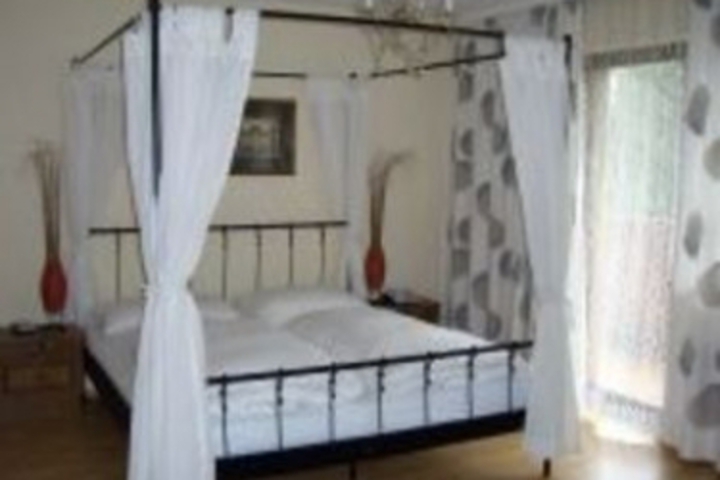 BRONTE HOUSE