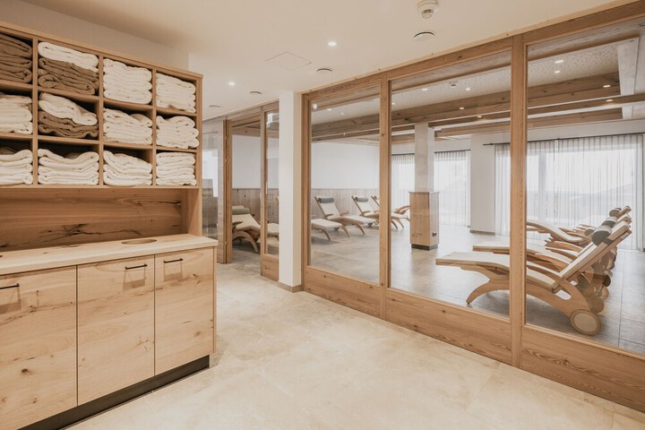 Spa 103 of 200