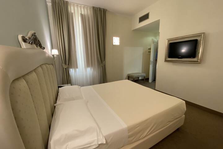 Room 14 of 41