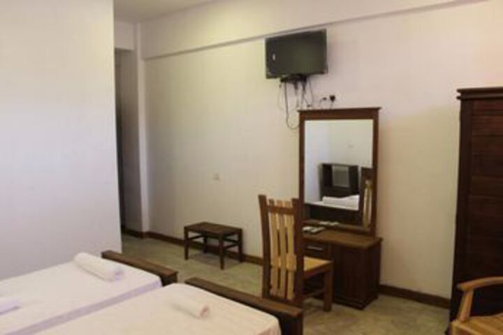 Room 16 of 45