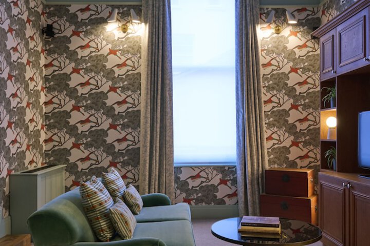 Room 11 of 62