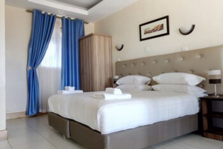 Room 27 of 30