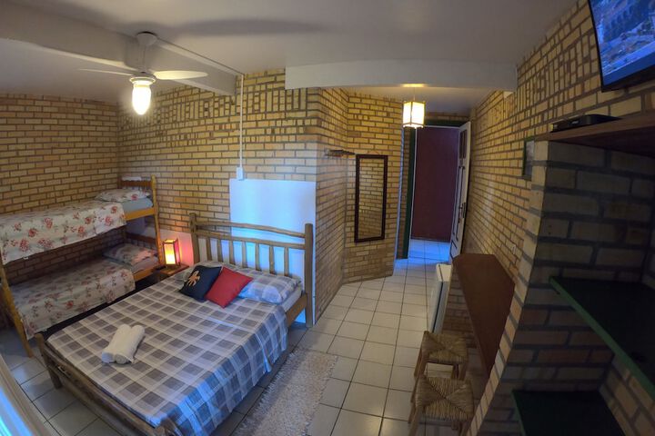 Room 22 of 104