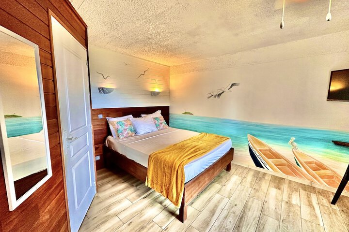 Room 25 of 62