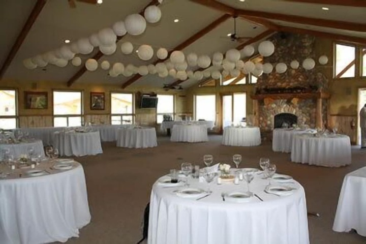 Wedding/Banquet 7 of 16