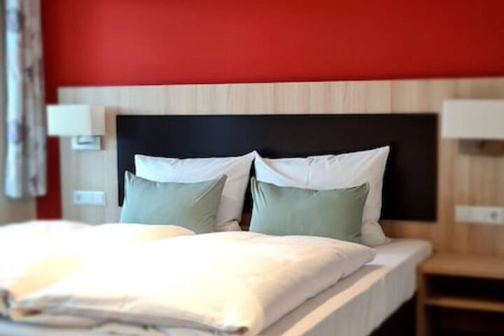 Room 2 of 18