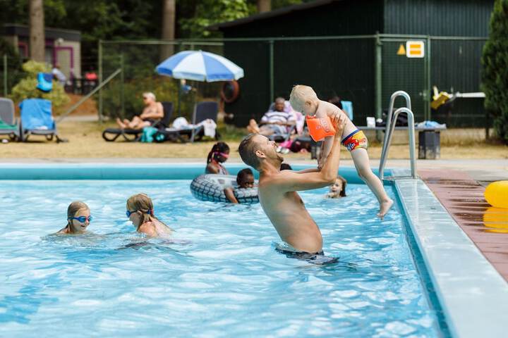 Pool 16 of 27