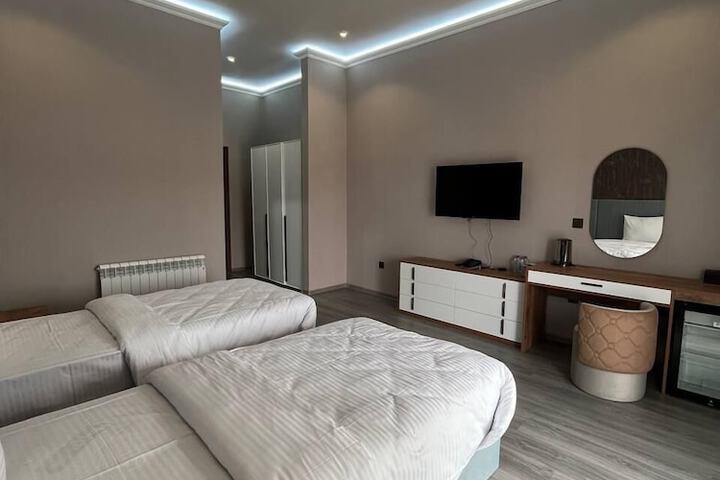 Room 3 of 13