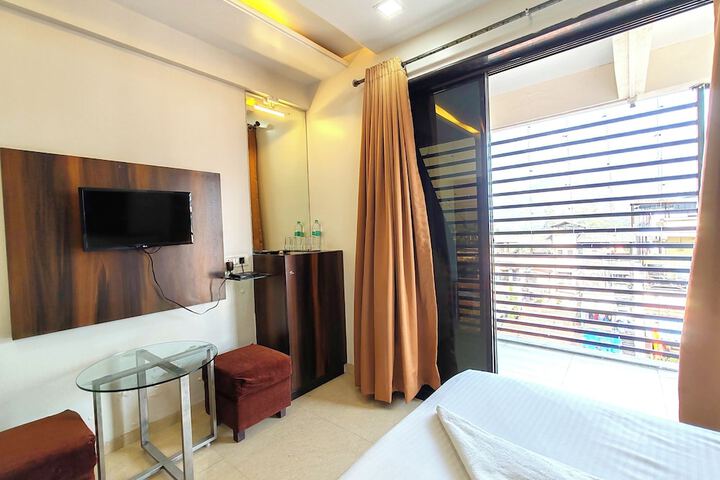 Room 10 of 22