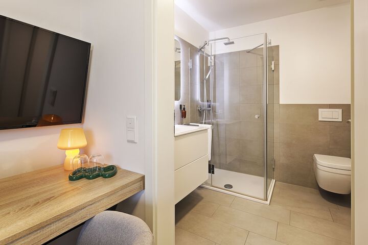Room 20 of 25