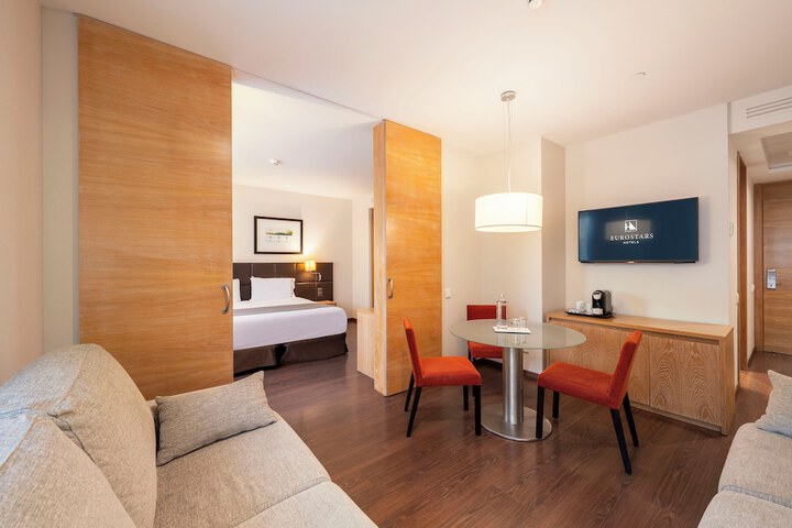 Room 29 of 79