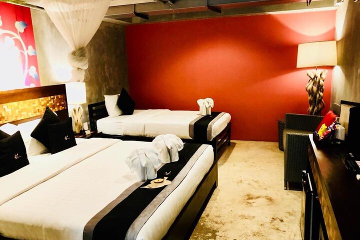 Room 14 of 60