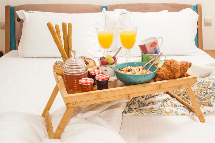Breakfast/Coffee Service 136 of 183