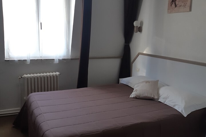 Room 16 of 31