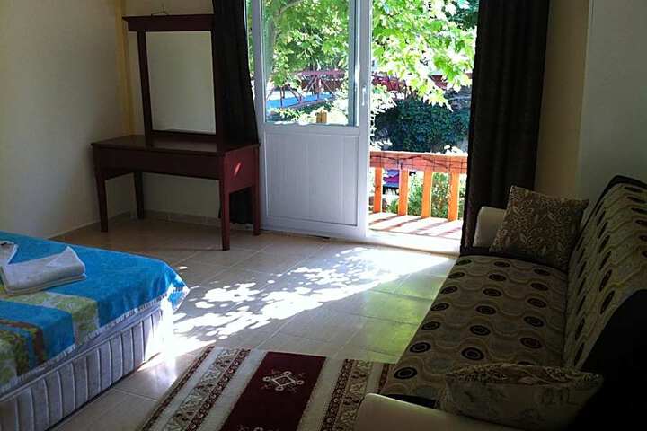 Photo 4