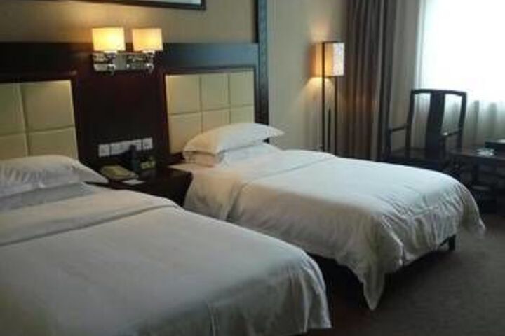 Room 2 of 9