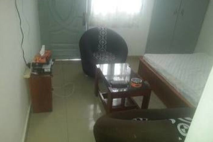 Room 8 of 13