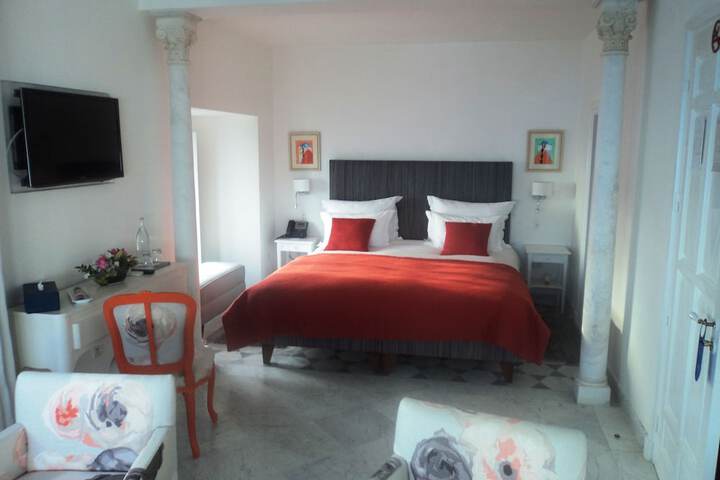 Room 45 of 65