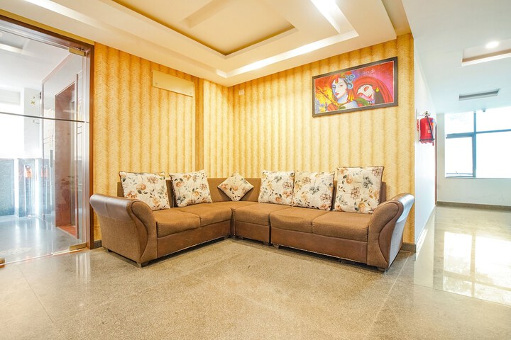 Hotel Interior 10 of 41