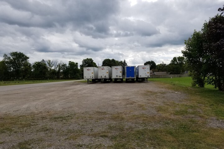 Property Grounds 28 of 36