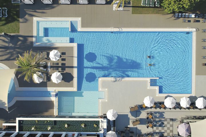 Pool 28 of 121