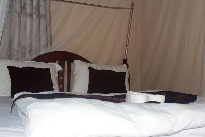 Room 5 of 27