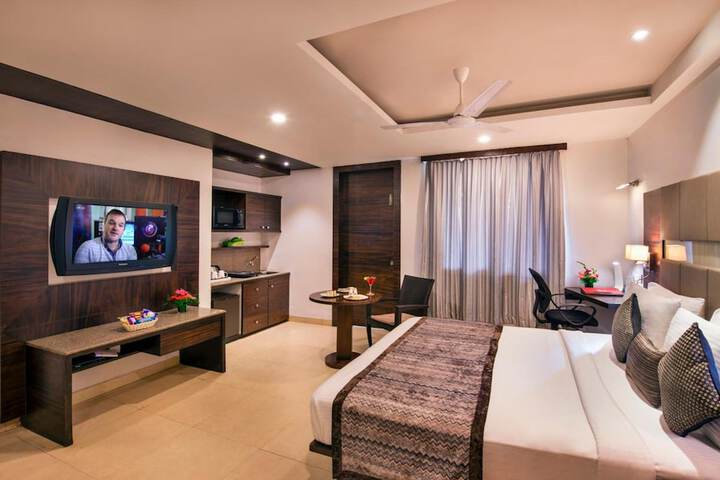 Room 15 of 26