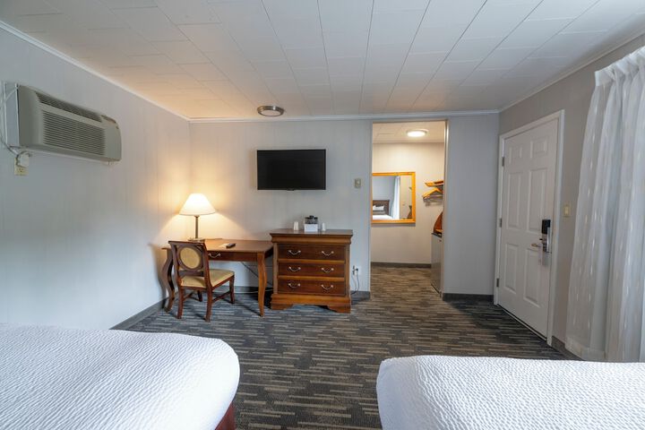 Room 168 of 549