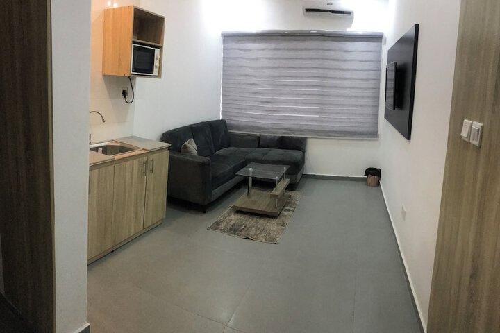 Room 4 of 66