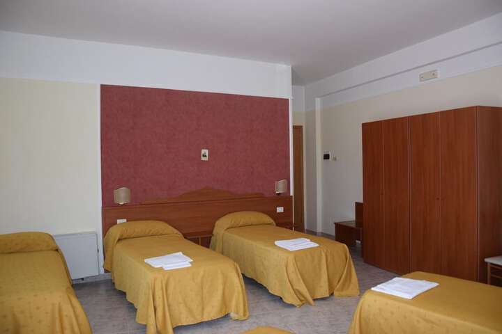 Room 14 of 53