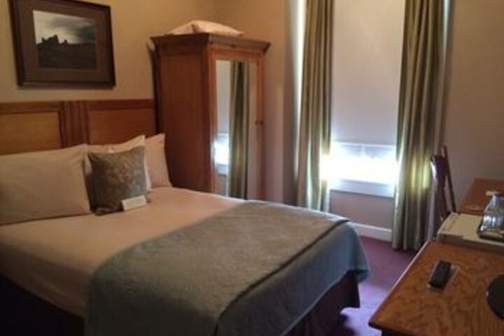 Room 17 of 41