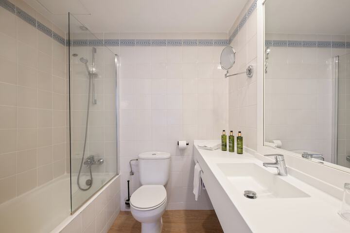 Clean Restrooms