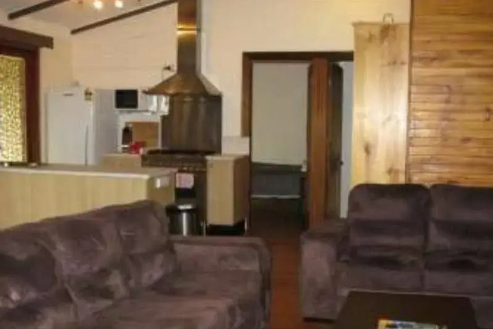 Hunter Habit Cottages