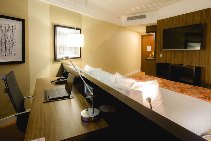 Room 13 of 86