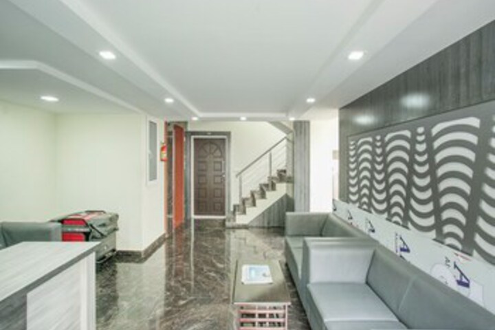 Hotel Interior 8 of 21