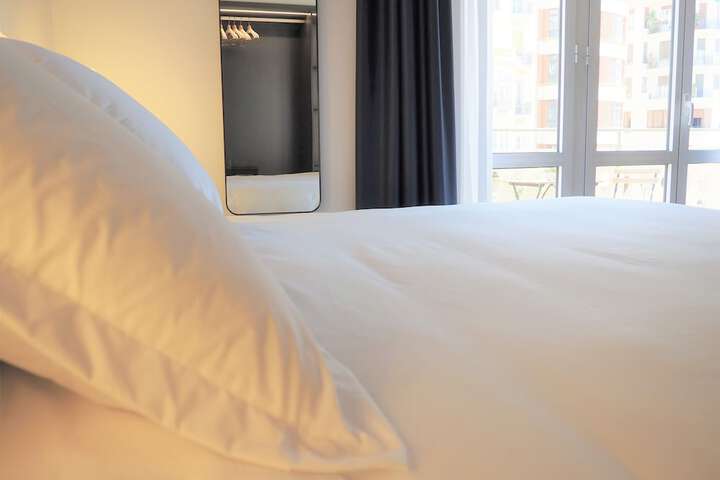Room 15 of 50