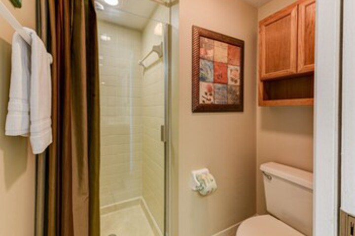 Room 41 of 225