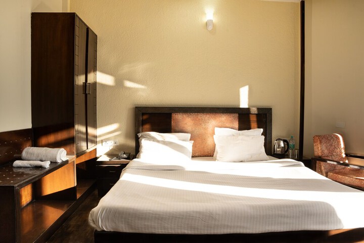 Room 5 of 46