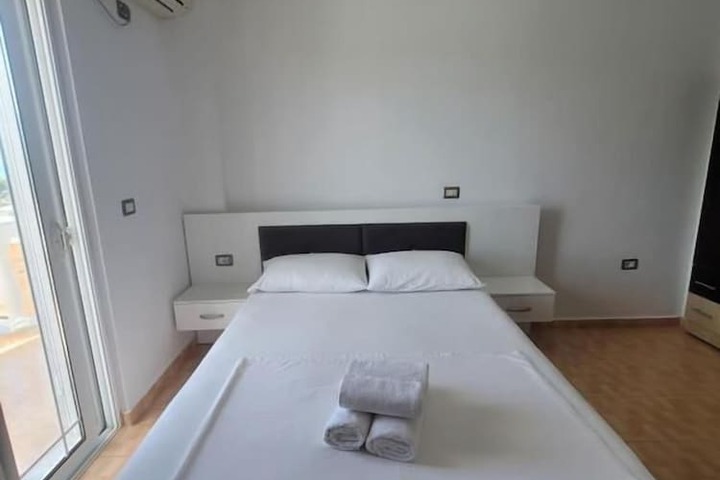 Room 65 of 115