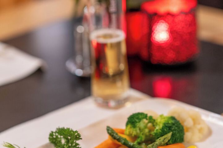 Dining 95 of 123