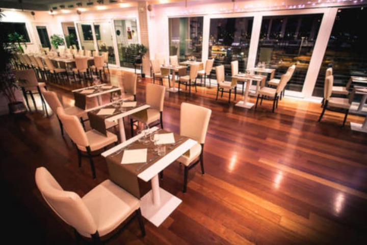 Dining 45 of 64