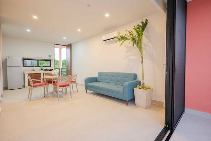 Room 8 of 40